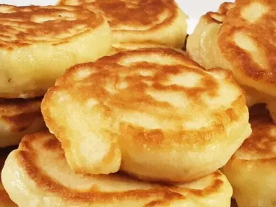 Бананові оладки на кефірі