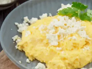 Банош на сметані