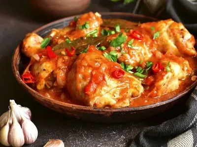 Фото: Чахохбілі (рагу з курятини та овочів)