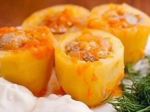 Картопля, фарширована м’ясом
