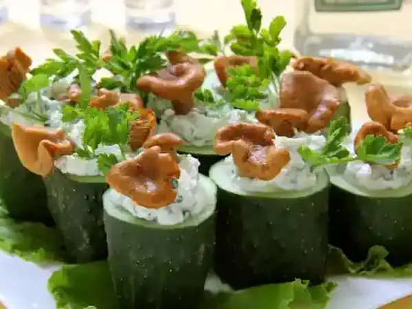 Фото: Фаршировані огірки