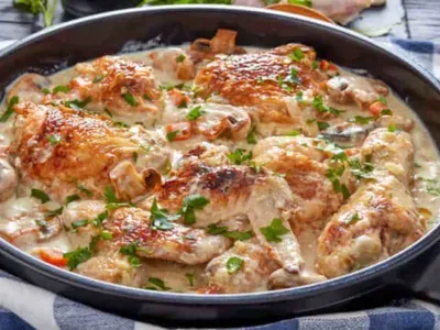 Фрикасе з курки та овочів