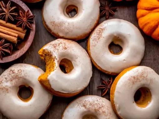 Фото: Ароматні гарбузові пончики з прянощами