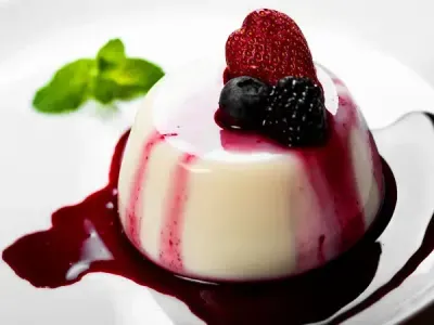 Фото: Італійський десерт панна котта