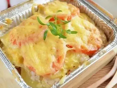 Ніжна запечена картопля