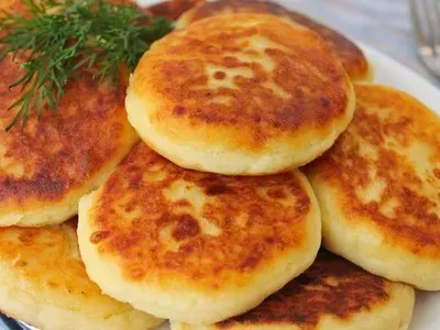 Картопляні зрази з консервованим тунцем