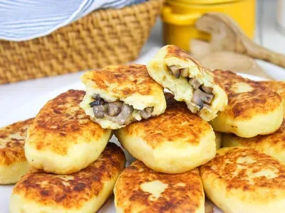 Картопляні зрази з печерицями