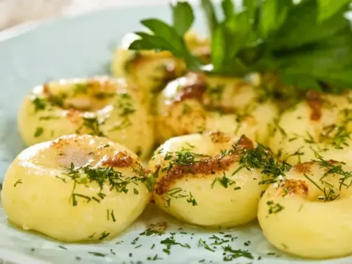 Фото: Картопляно-сирні галушки 