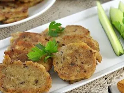 Фото: Котлети з рибних консервів з манкою