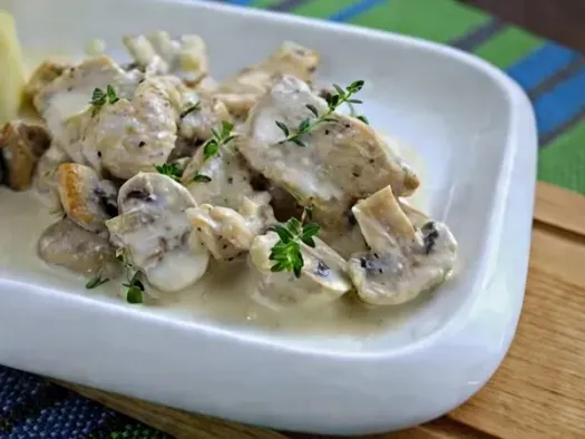 Курочка з грибами