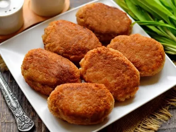 Ледачі пиріжки з хліба з шинкою та сиром