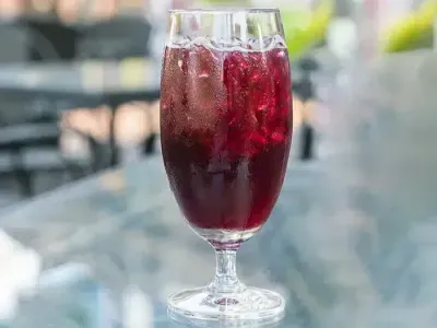 Фото: Лимонад з каркаде