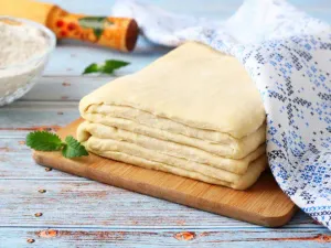 Фото: Швидке домашнє листкове тісто для випічки