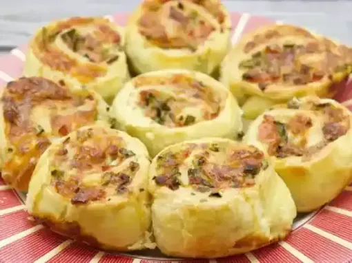 Міні-рулети з шинкою