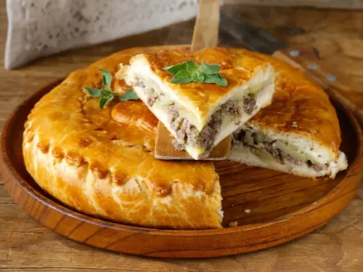 М'ясний пиріг на кефірі