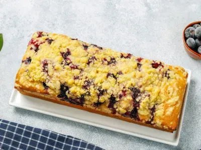 Фото: Пиріг зі слив