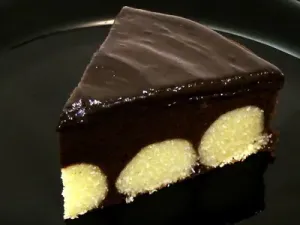 Пиріг з сирними кульками
