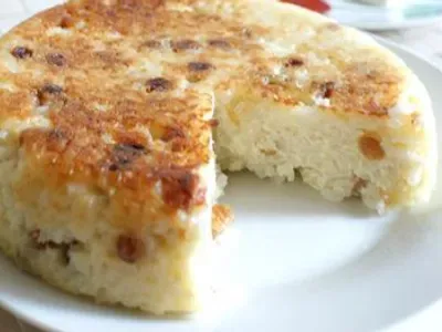 Рисова запіканка з кисломолочним сиром та сухофруктами