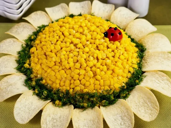 Салат "Ромашка"