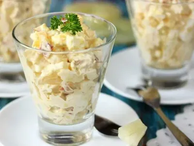 Фото: Салат "Дамський каприз" класичний