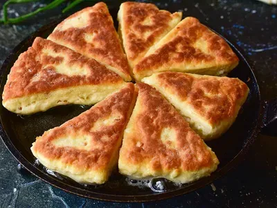 Сирні трикутники