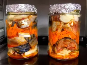 Скумбрія у банці