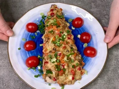 Скумбрія під "шубою" з овочів