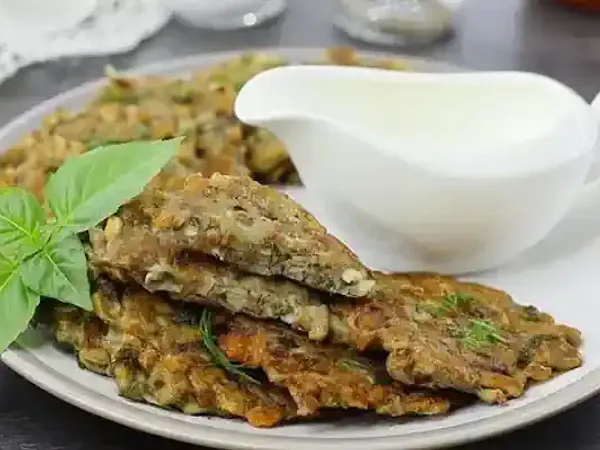 Смачні грибні оладки з моцарелою