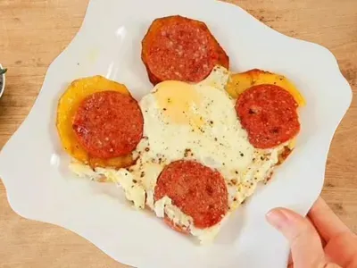 Фото: Смажена картопля з ковбасою