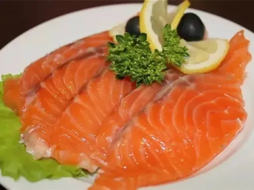 Фото: Солена горбуша