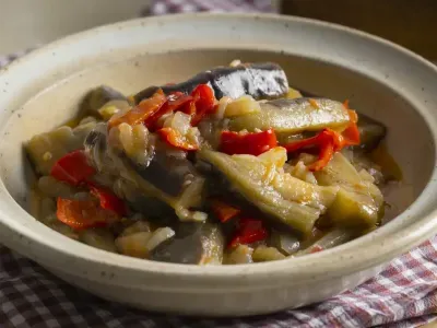 Фото: Соте з баклажанів