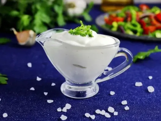 Домашній часниковий майонез