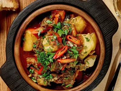 Суп Чанахі з квасолею та м'ясом