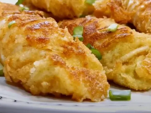 Фото: Трубочки з пекінської капусти з сиром