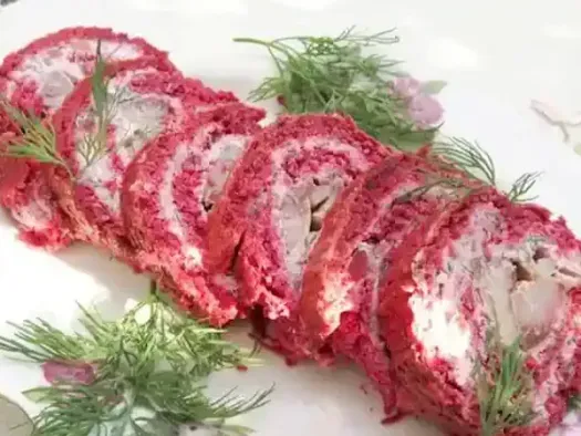 Буряковий рулет з оселедцем та вершковим сиром