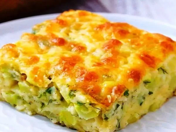 Кабачкова запіканка з кисломолочним сиром